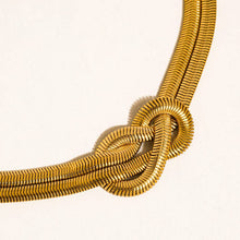 Load image into Gallery viewer, Evereign Knot Necklace