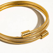 Load image into Gallery viewer, Arnell Round Snake Gold Chain Bracelet