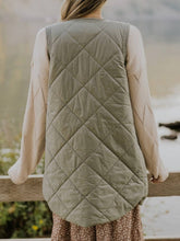 Load image into Gallery viewer, Quilted Long Vest With Pockets