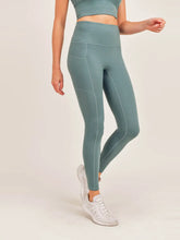 Load image into Gallery viewer, Sweetheart Hightwaisted Leggings