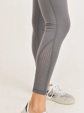 Load image into Gallery viewer, Lyric Highwaisted Leggings