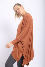 Load image into Gallery viewer, Ava Hi-Lo Cape With 3/4 Sleeves
