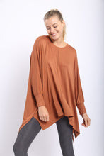 Load image into Gallery viewer, Ava Hi-Lo Cape With 3/4 Sleeves
