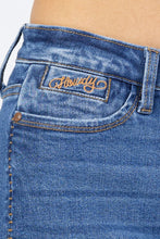 Load image into Gallery viewer, Howdy Embroidered Boyfriend Jean
