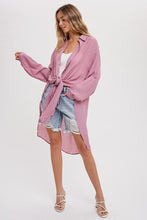 Load image into Gallery viewer, Button-Up Vented Longline Shirt
