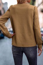 Load image into Gallery viewer, Quilted Puff Sleeve Pullover
