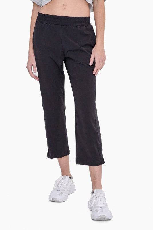 Graphene-Blend Capri Active Pants