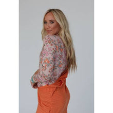 Load image into Gallery viewer, Made You Blush Floral Top *
