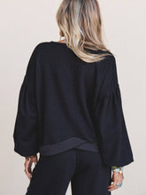 Load image into Gallery viewer, Laid Back Love Top *
