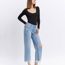 Load image into Gallery viewer, High Rise Cropped Wide Leg Jeans
