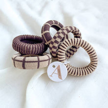 Load image into Gallery viewer, Checkered/Plaid/Stripes Seamless Hair Tie
