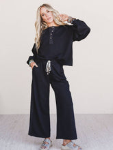 Load image into Gallery viewer, Laid Back Love Pants *
