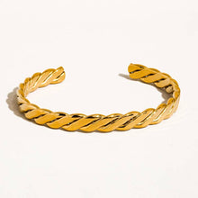 Load image into Gallery viewer, Bénir Braided Thin Bangle
