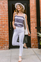 Load image into Gallery viewer, Kelly White Essential Skinny Jeans
