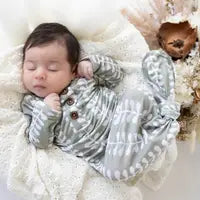 Load image into Gallery viewer, Baby Knotted Gown
